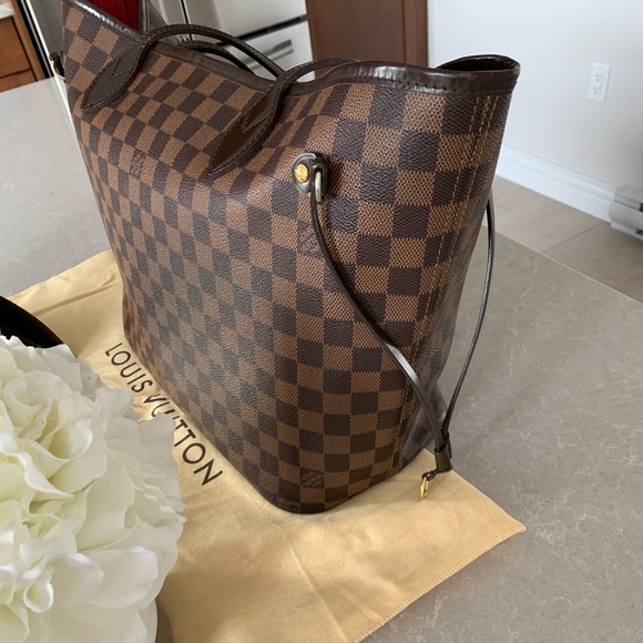 *SOLD*Louis Vuitton Neverfull MM Damier Ebene - Picture 3 of 5